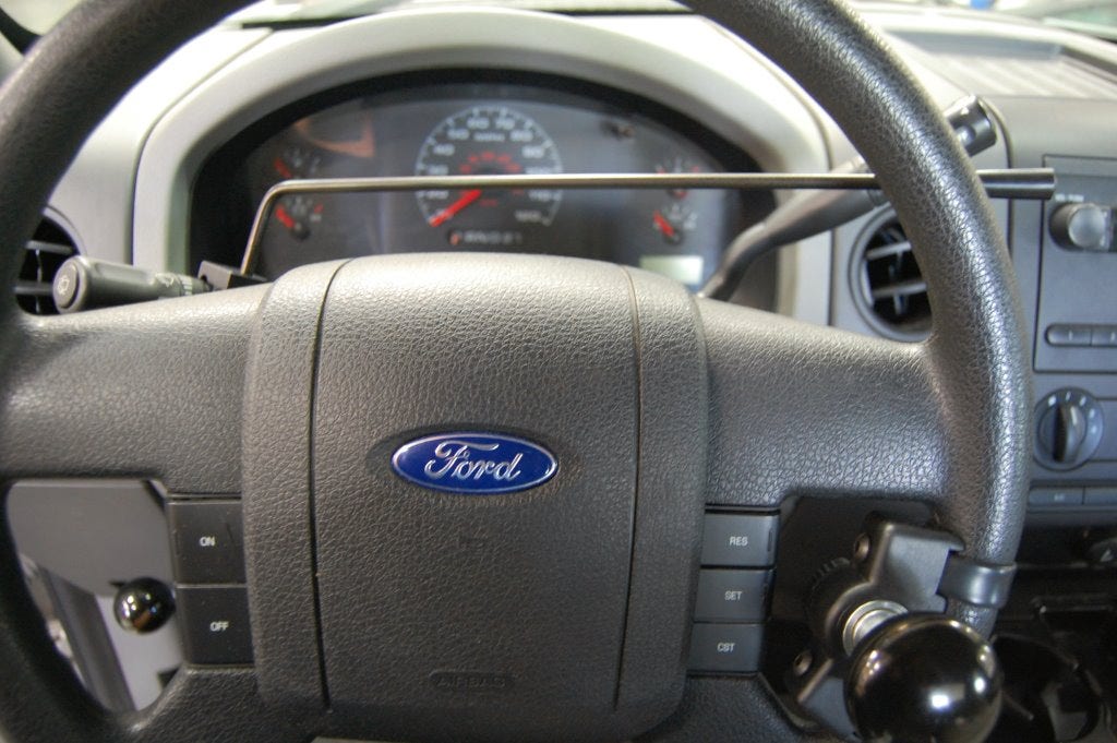 right turn lever driving aid