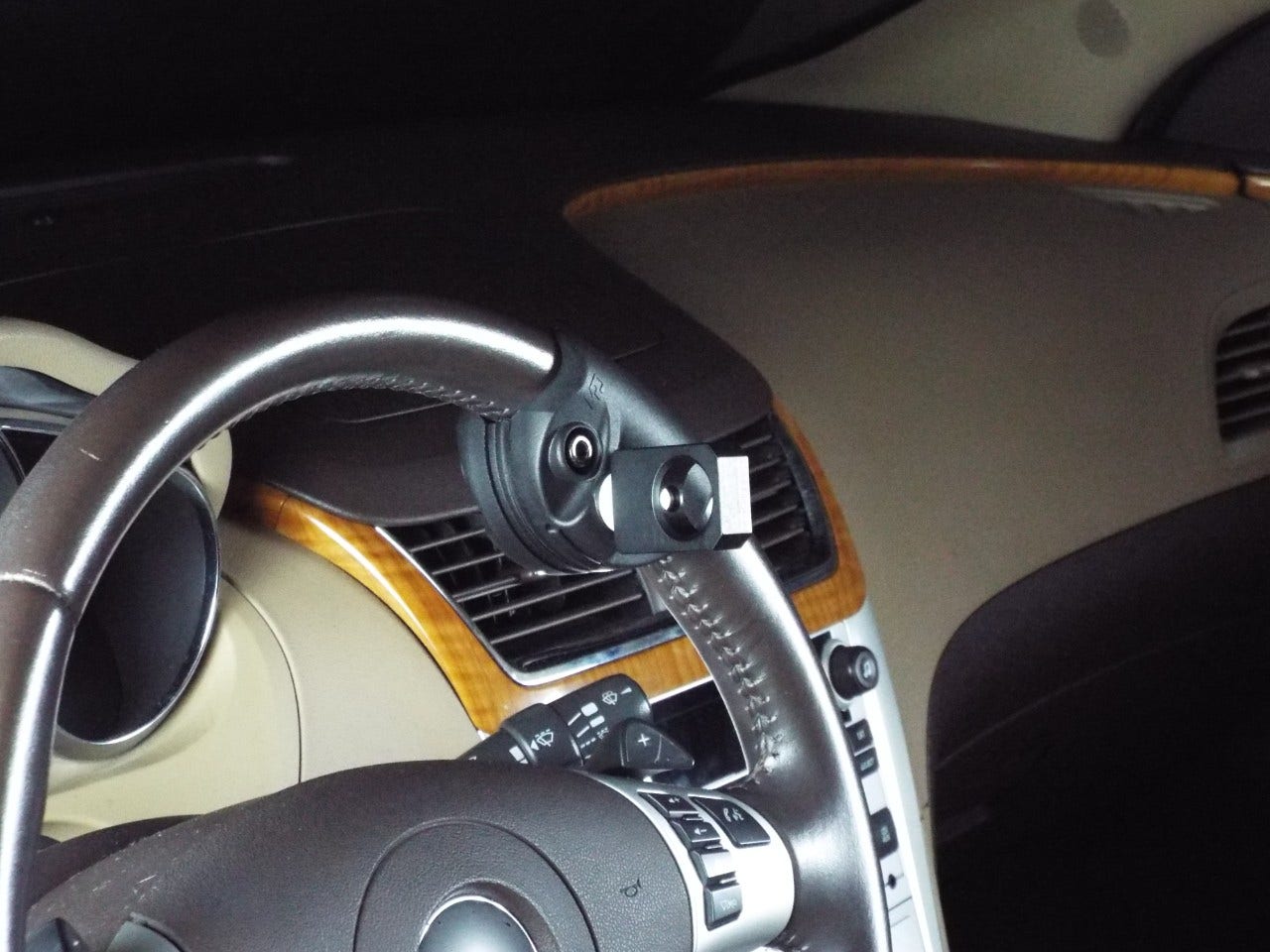 amputee ring steering driving aid