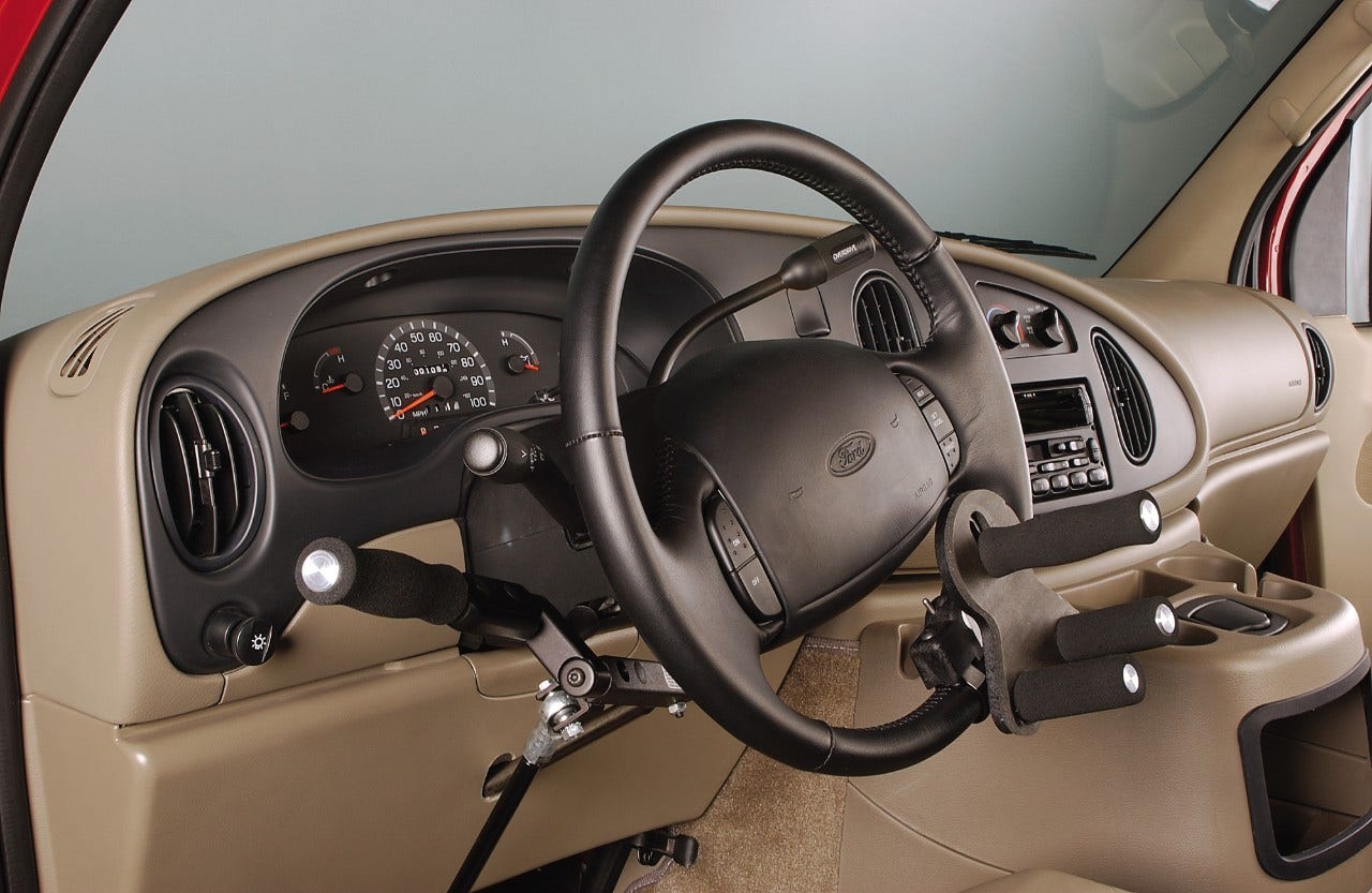 Steering Aids, Devices and Systems for Cars and Wheelchair Vans Tri-Pin Grip with Base