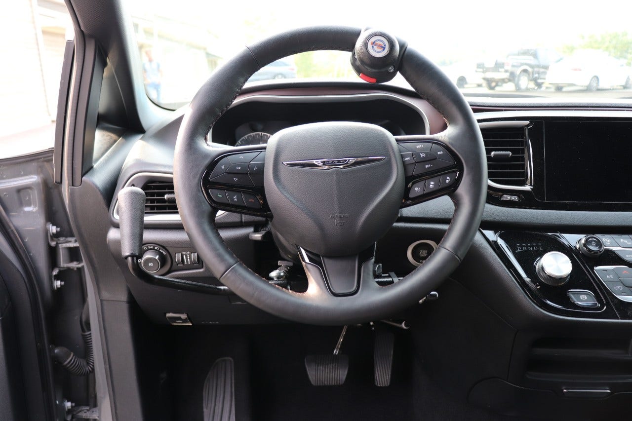 secondary hand controls driving aid