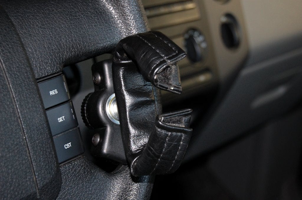 palm spinner driving aid