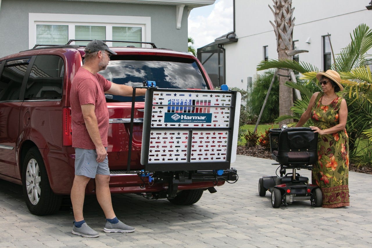 Harmar AL300 Series Exterior Hitch-Mounted Fusion Lifts