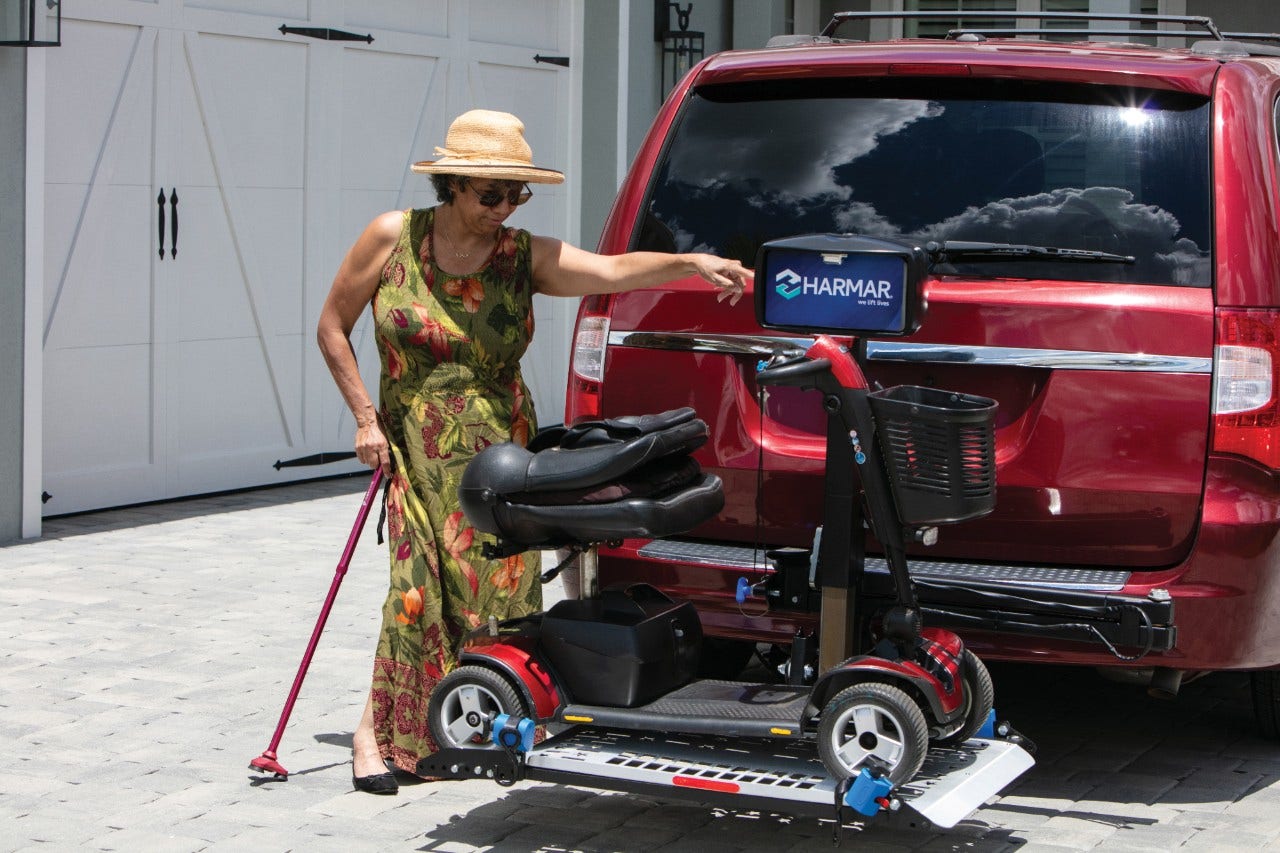Harmar AL300 Series Exterior Hitch-Mounted Fusion Lifts
