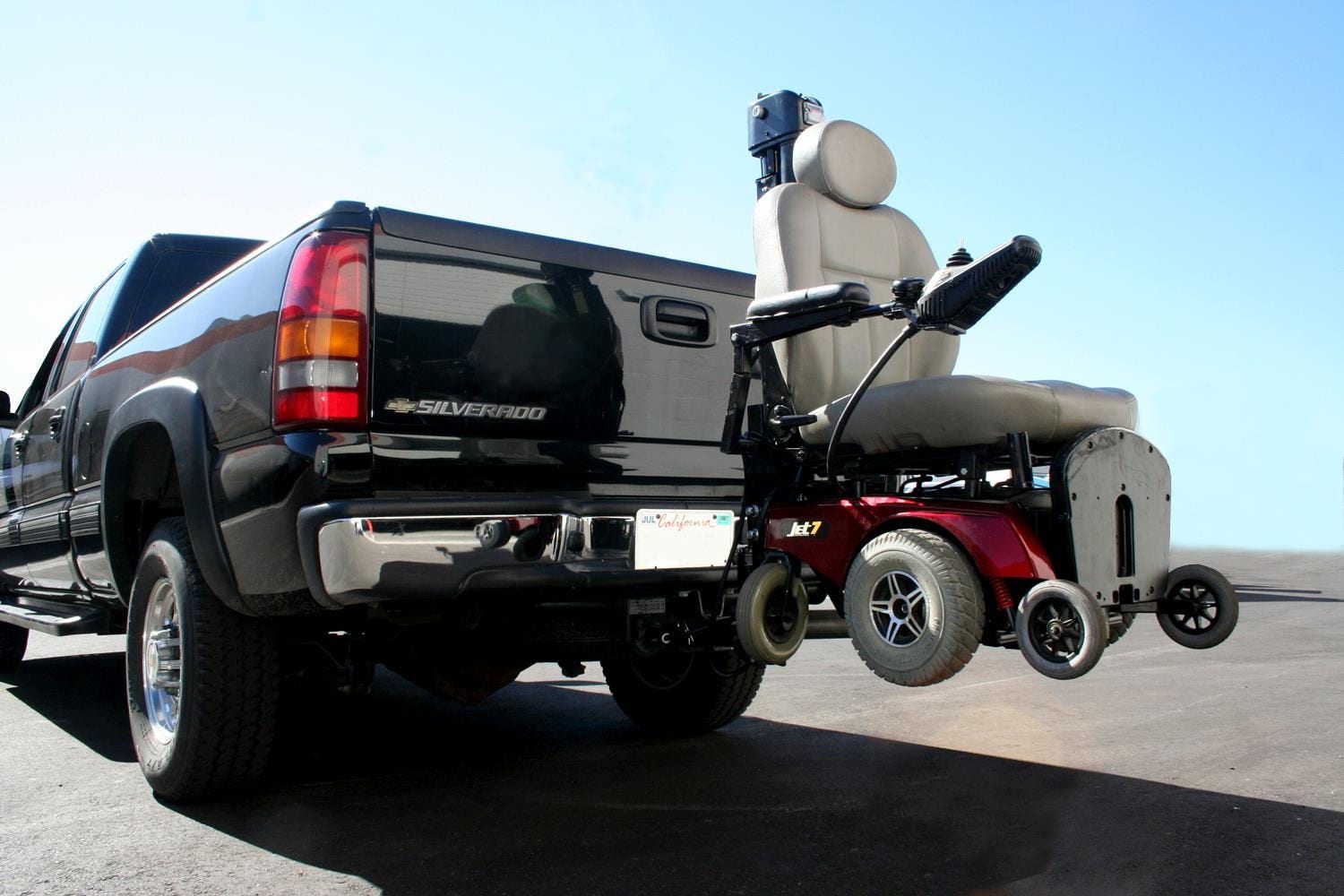 TriLift Exterior Lift Truck