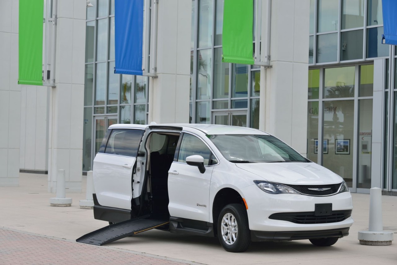 Wheelchair Vehicles for Non-Profit Organizations BraunAbility Voyager
