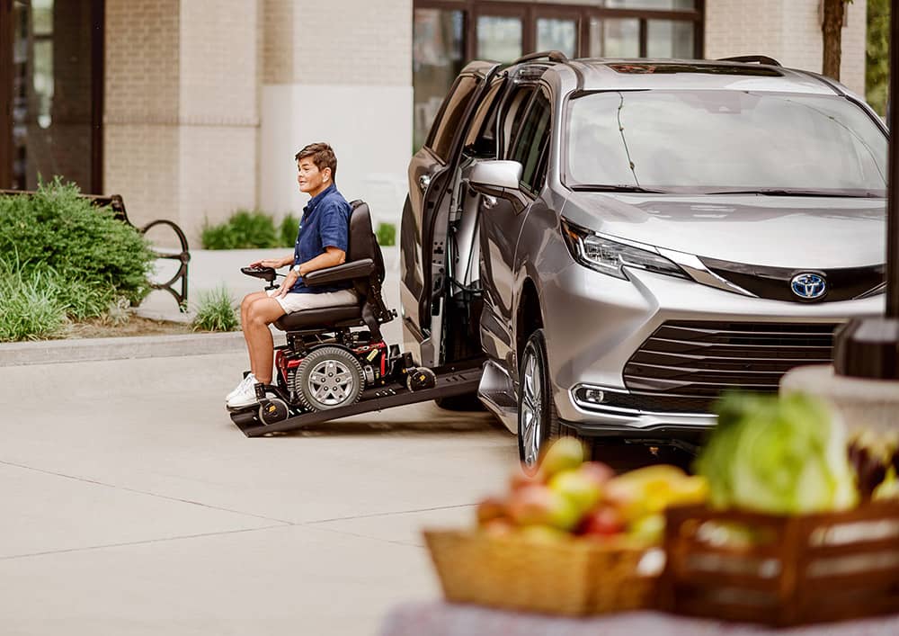 toyota accessible van