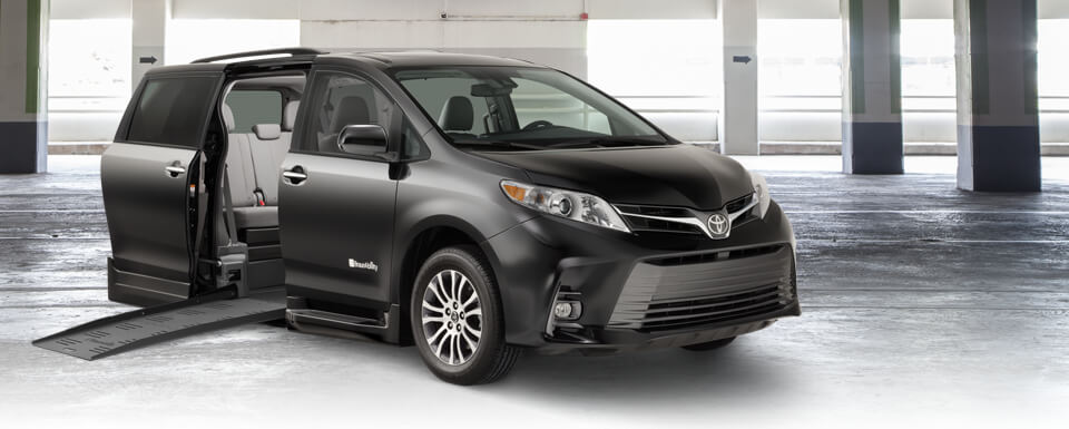Black BraunAbility Toyota Sienna Manual XT Front/Side View Ramp Extended